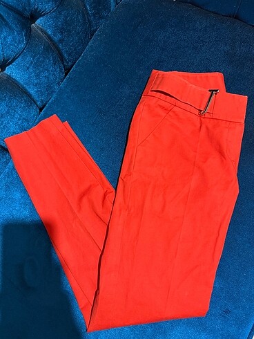 Altın detaylı dar paça pantolon