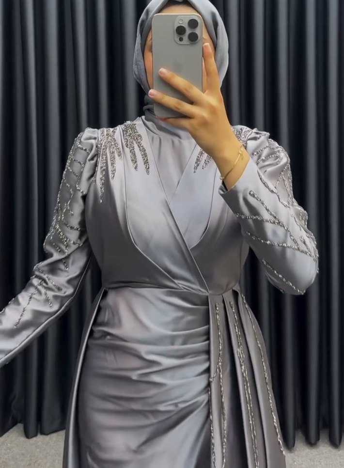 Nakışlı Gri Uzun Kollu Abiye Elbise - Görsel 3