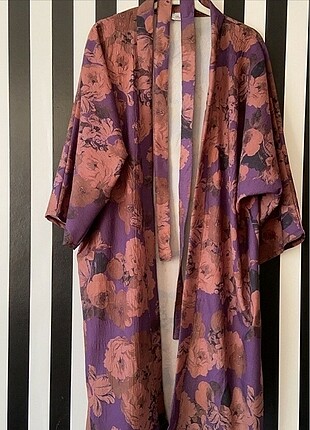 Çiçekli kimono 