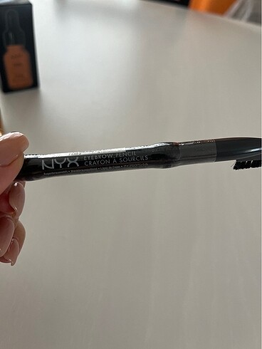 NYX NYX Kaş Kalemi