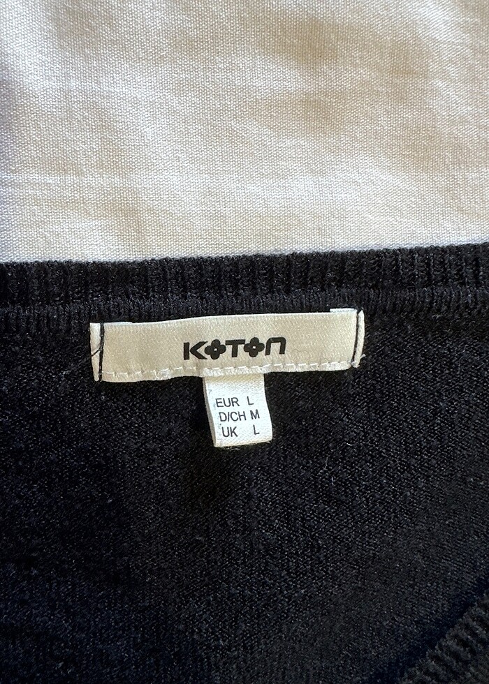 V yaka kazak - Görsel 2