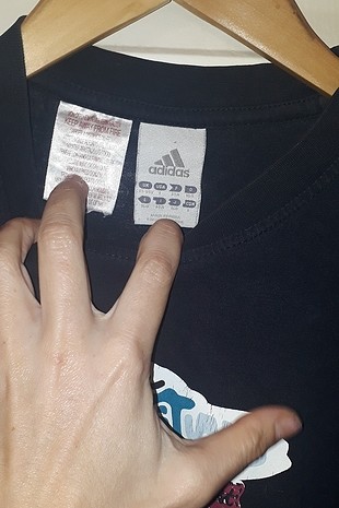 m Beden adidas tişört lacivert