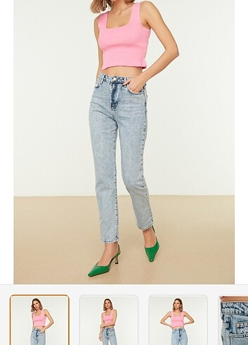 Bootcut Jean