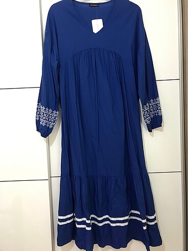LC Waikiki Nakışlı elbise
