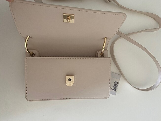 Beden Tommy Hilfiger çanta