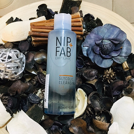 NİP+FAB Glycolic Fix Yüz Temizleyici (150 ml)