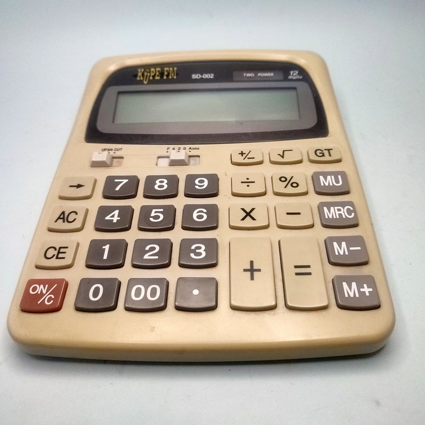 Bej Renkli Hesap Makinesi - Görsel 2