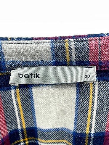 38 Beden çeşitli Renk Batik Gömlek %70 İndirimli.