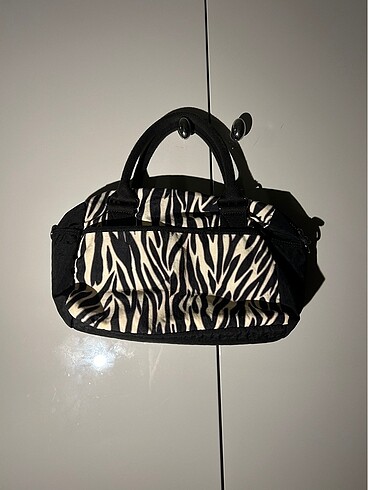 Kipling Kipling Zebra Dedenli Kol Çanta