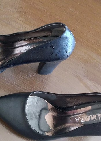Diğer Hakiki deri Siyah Parlak Vintage Blok Topuklu Stiletto