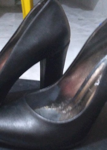 Derimod hakiki deri Siyah Gotik Stiletto