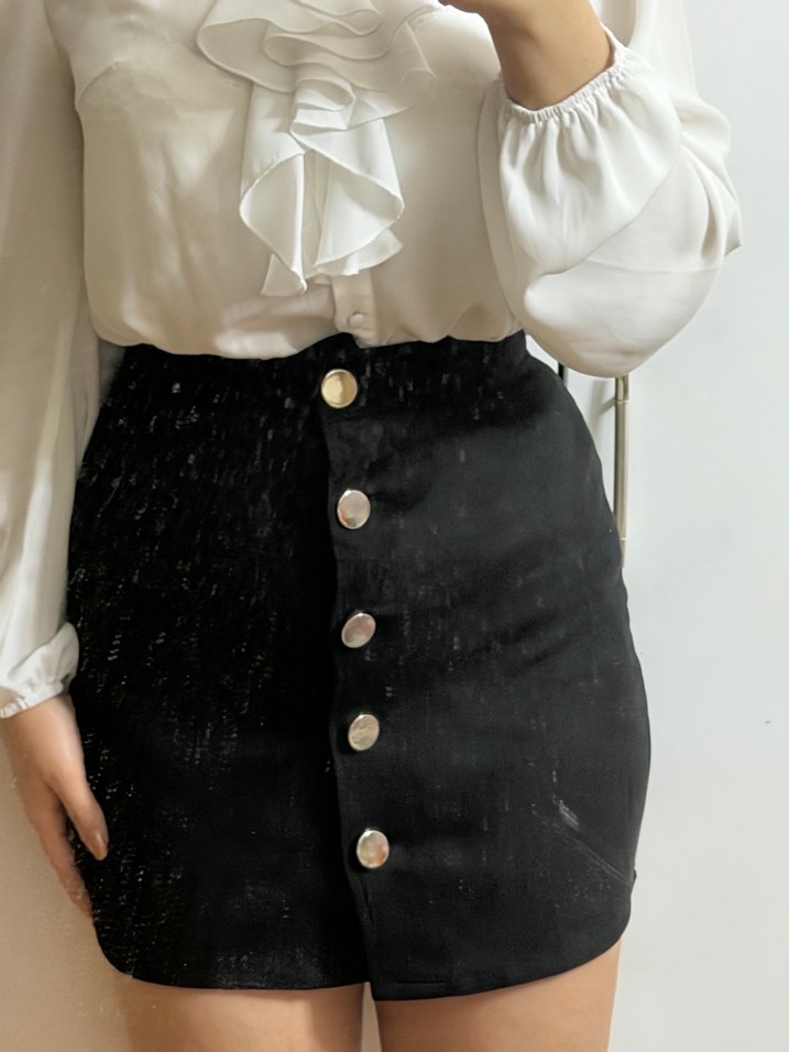 Düğmeli Siyah Mini Etek - Görsel 2