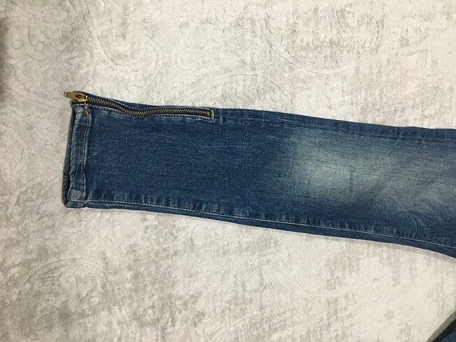 26 Beden mavi Renk Mavi jean