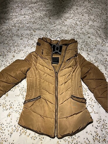 Zara mont