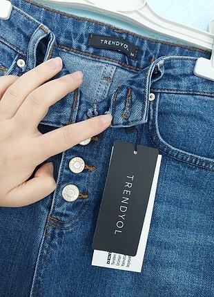 Trendyol & Milla Mavi ön düğmeli yüksek bel slim/fit jeans