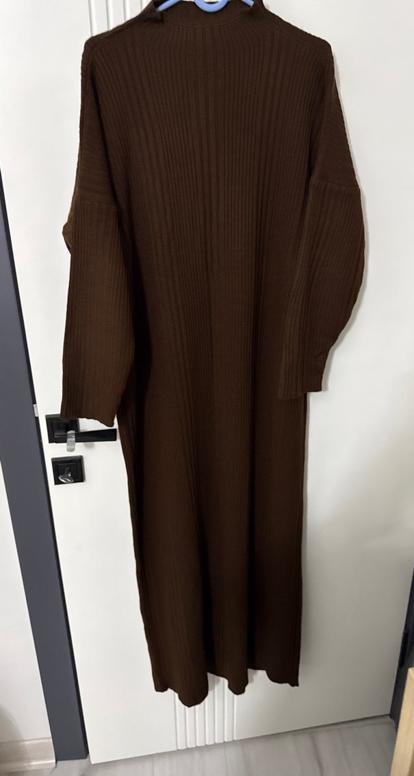 Kahverengi Balıkçı Yaka Triko Uzun Elbise - Görsel 4