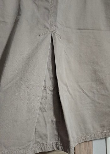 Düğmeli Bej Kadın Keten Bermuda Şort - Görsel 4