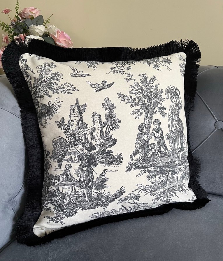 Klasik Desenli Gri Kırlent Kılıfı - Görsel 5