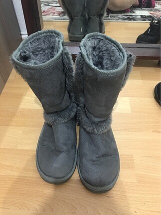 Ugg bot