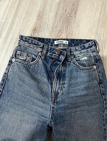 PULL AND BEAR JEAN