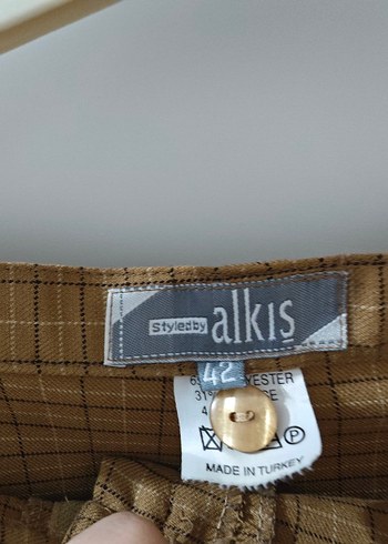 Düğmeli Bej Kadın Kumaş Pantolon - Görsel 3