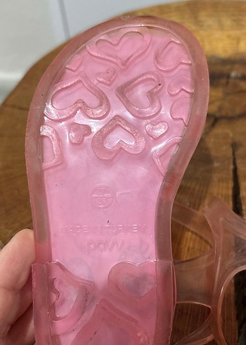 Kızlar için Pembe Şeffaf Tokalı Sandalet - Görsel 5