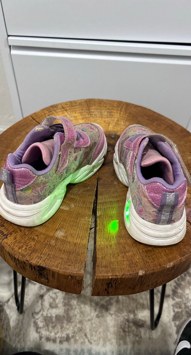 Kız Çocuk Mor Bağcıklı ve Cırt Cırtlı Spor Ayakkabı - Görsel 4