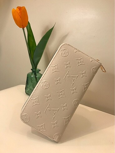 Louis vuitton baskılı deri cüzdan