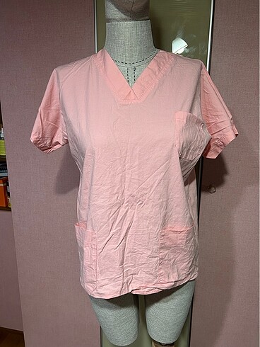 Pembe scrubs