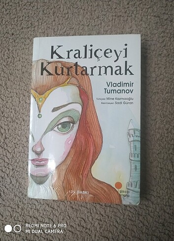 Kraliçeyi Kurtarmak Kitap