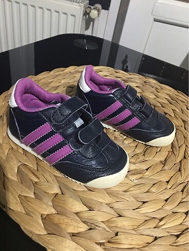 Orjinal adidas