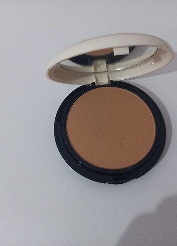 Beden Bronzer pudra aydinlatici