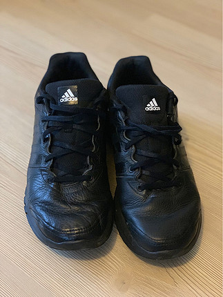 44 Beden siyah Renk Adidas erkek spor ayakkabı