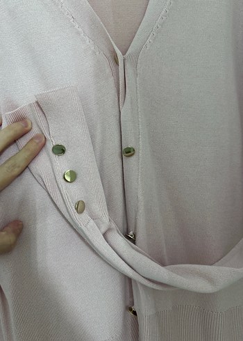 Düğmeli V Yakalı Bej İnce Triko Hırka - Görsel 3