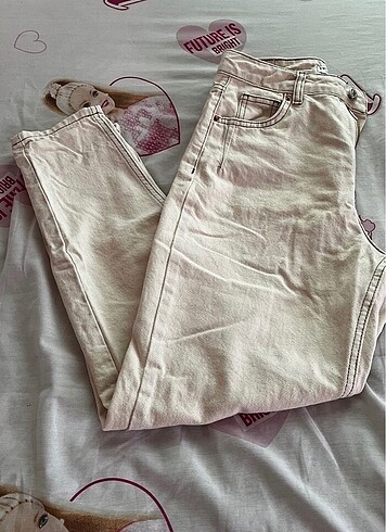 Twist Ekru mom jean
