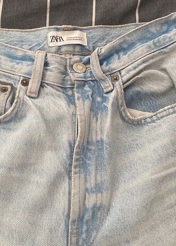Zara straight jean