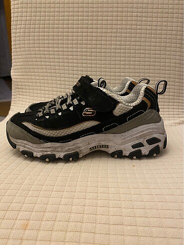 Skechers