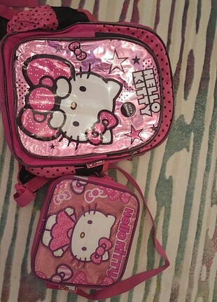 HELLO KITTY OKUL ÇANTASI VE BESLENME ÇANTASİ