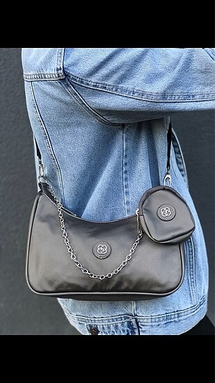 Guess Model Gri Cüzdanlı Çanta
