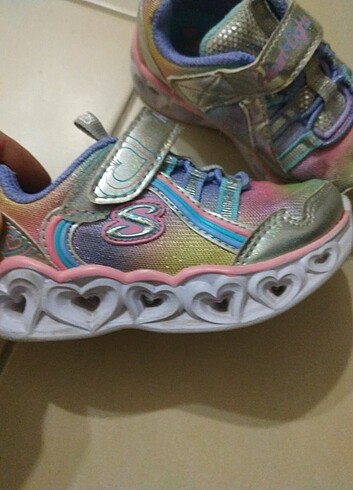 23 Beden Skechers ışıklı ayakkabı 