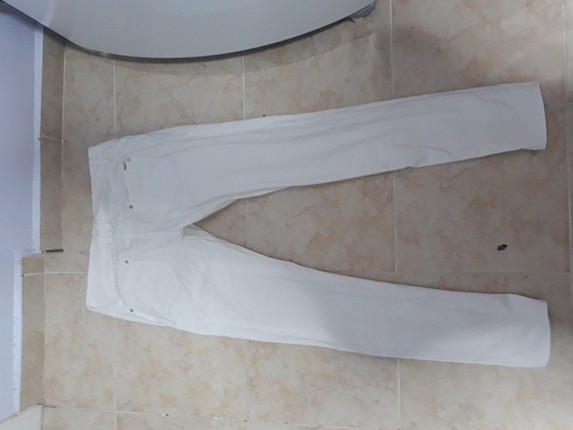 beyaz pantolon