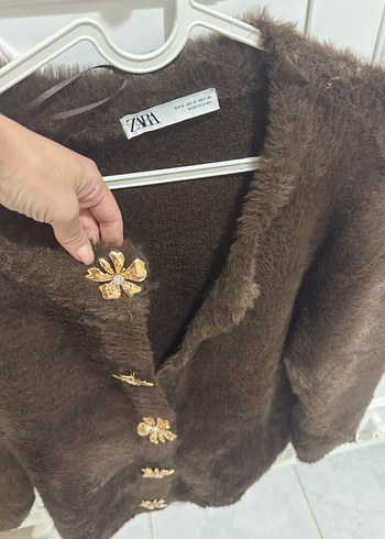 Kahverengi Kısa Kürklü Kadın Hırka - Görsel 2