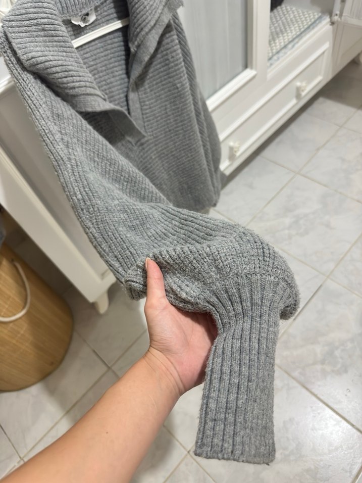 Gri Yumuşak Örgü Kadın Kazak - Görsel 3