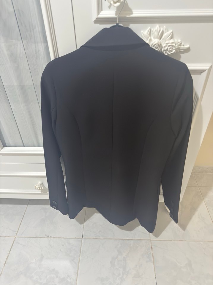 Kadın Siyah Uzun Kollu Düğmeli Blazer - Görsel 4