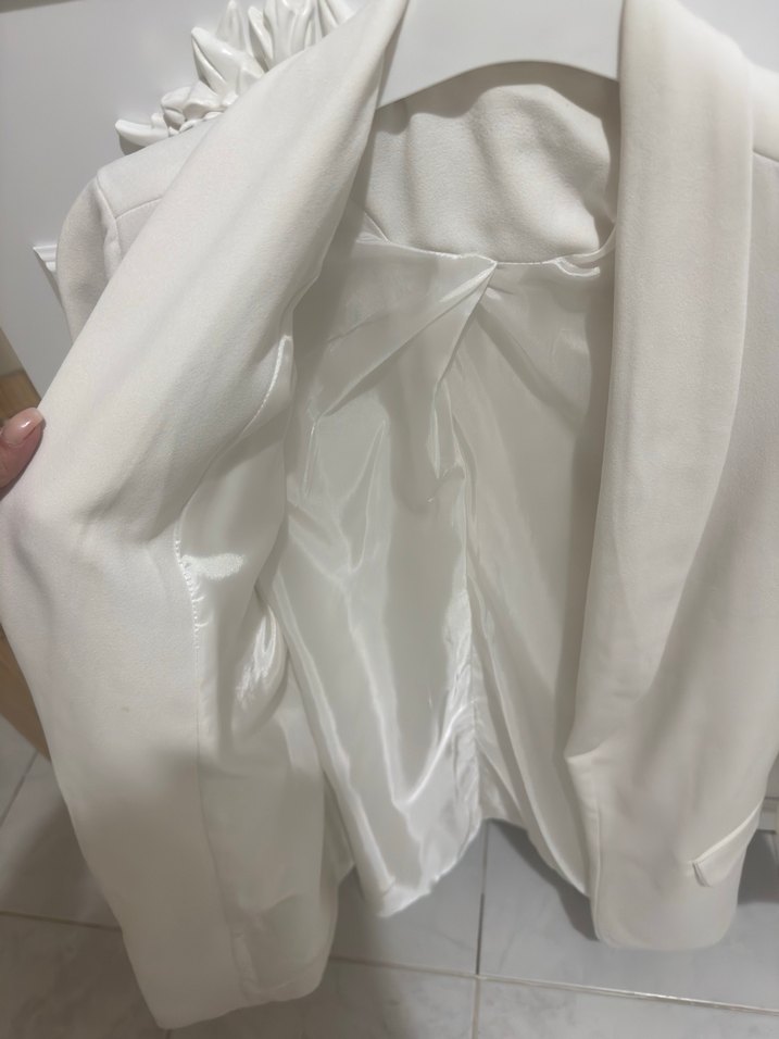 Düğmeli Beyaz Kadın Blazer Ceket - Görsel 3