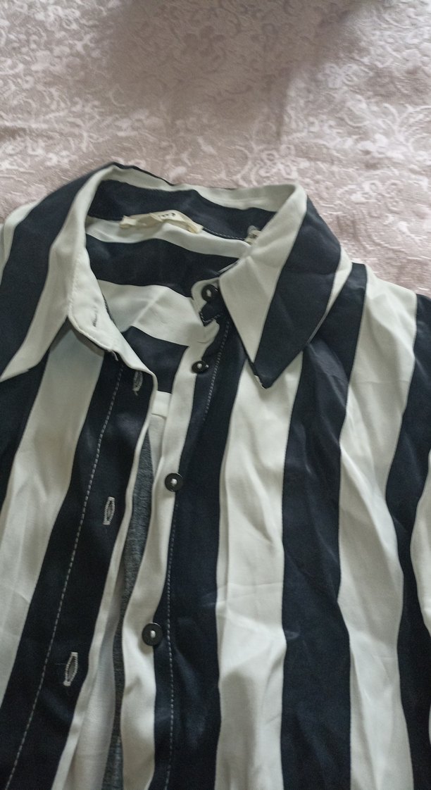 Düğmeli, Uzun Kollu Çizgili Kadın Gömlek - Görsel 2