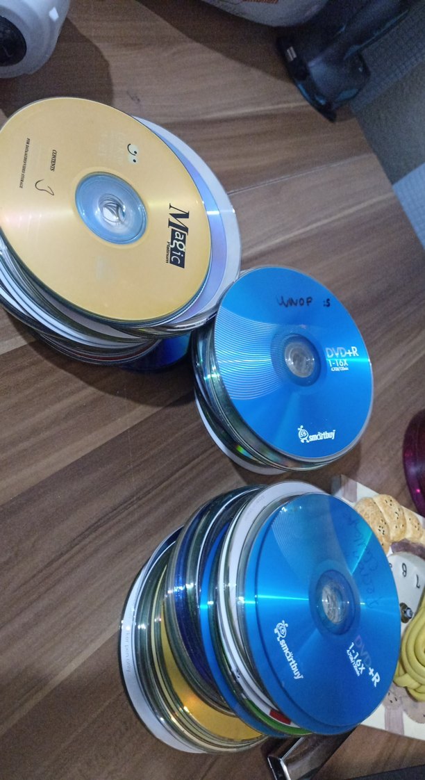 Karışık CD ve DVD Disk Seti - Görsel 2