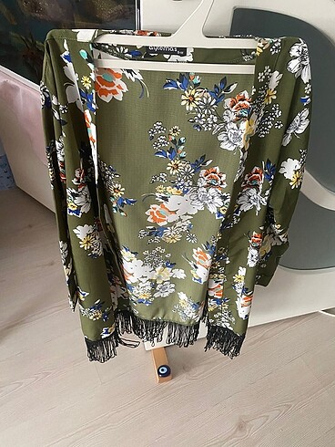 Püsküllü kimono