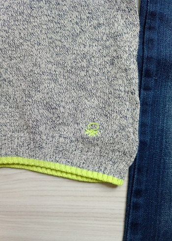 8 yaş Benetton kazak ve kot pantolon - Görsel 5