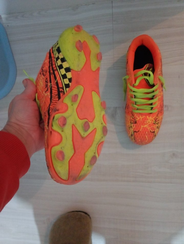 Turuncu Yılan Desenli Erkek Futbol Ayakkabısı - Görsel 3